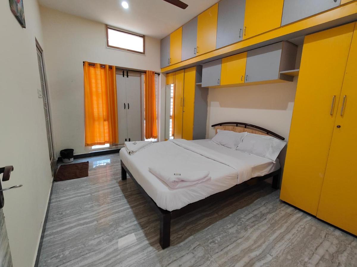 Yellow House Mysore Exterior photo